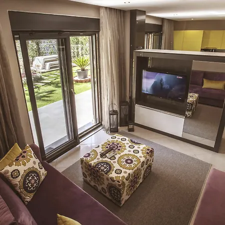 Bmk And Apartment Antalya